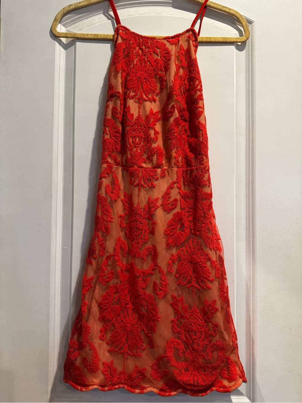 Luxxel Red Embroidered Lace Open Back Mini Dress Size Medium